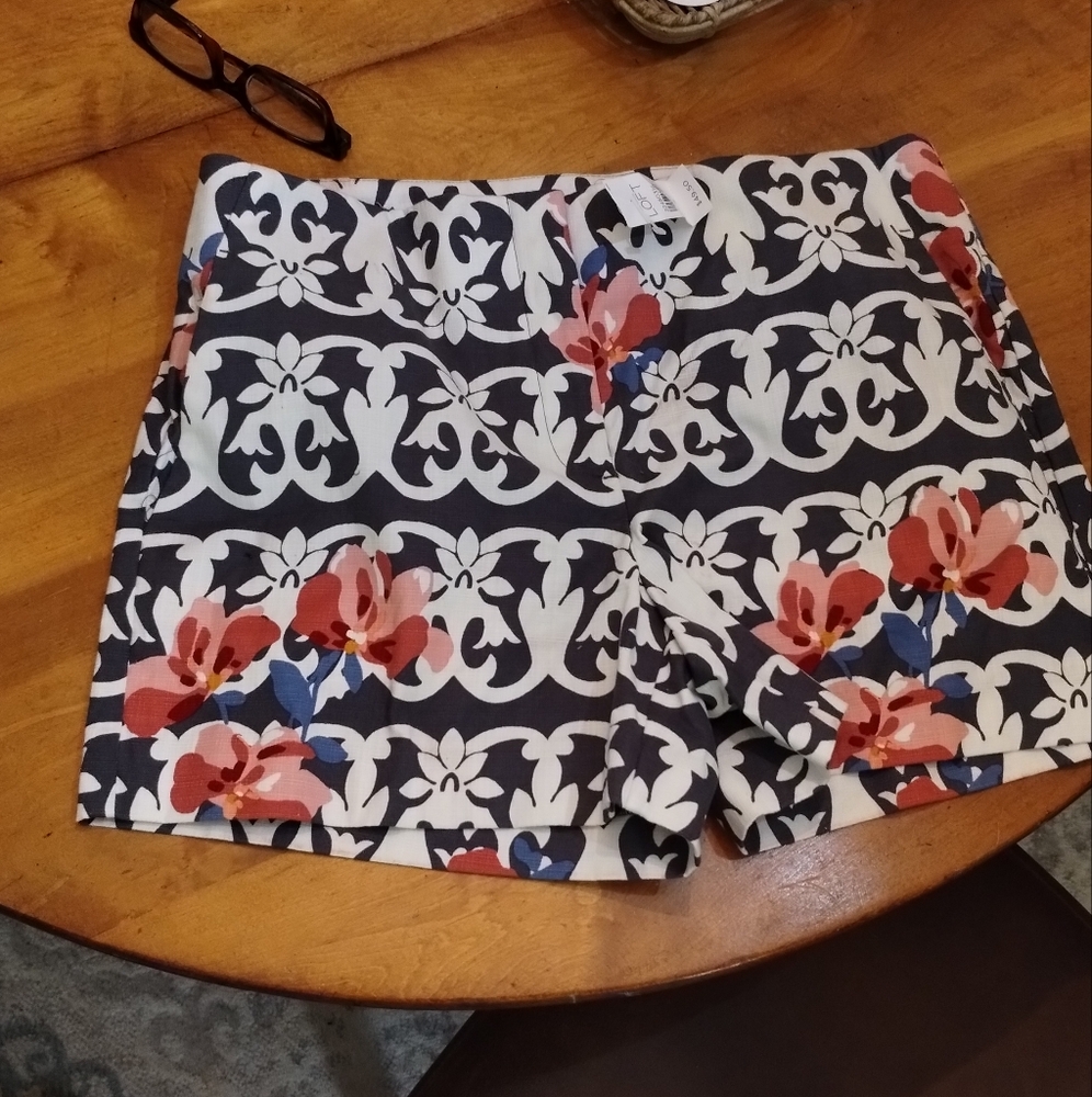 LOFT Floral Patterned Women's Shorts (8) NWT